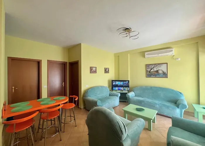 Rolling - Next To Premium & Grand Blue Fafa Apartmán *